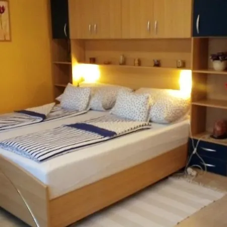 Vadszolo Vendeghaz * Cák